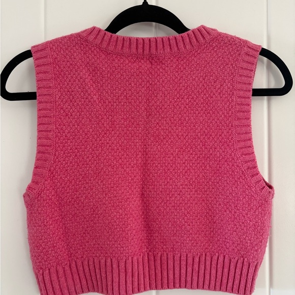 Aritzia Sunday Best Sparrow Sweater Vest Pink Small - Picture 4 of 7